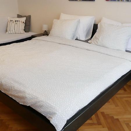 Apartman Mia Belgrado Exterior foto