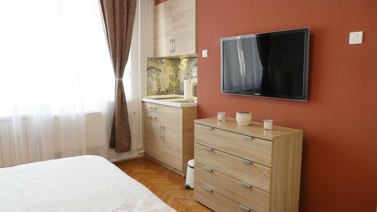 Apartman Mia Belgrado Exterior foto